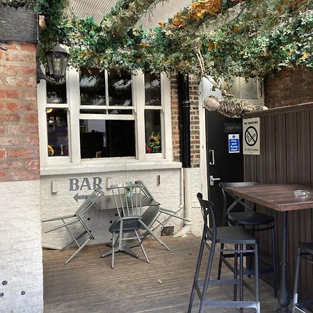 Golden Fleece York Hotel Екстериор снимка