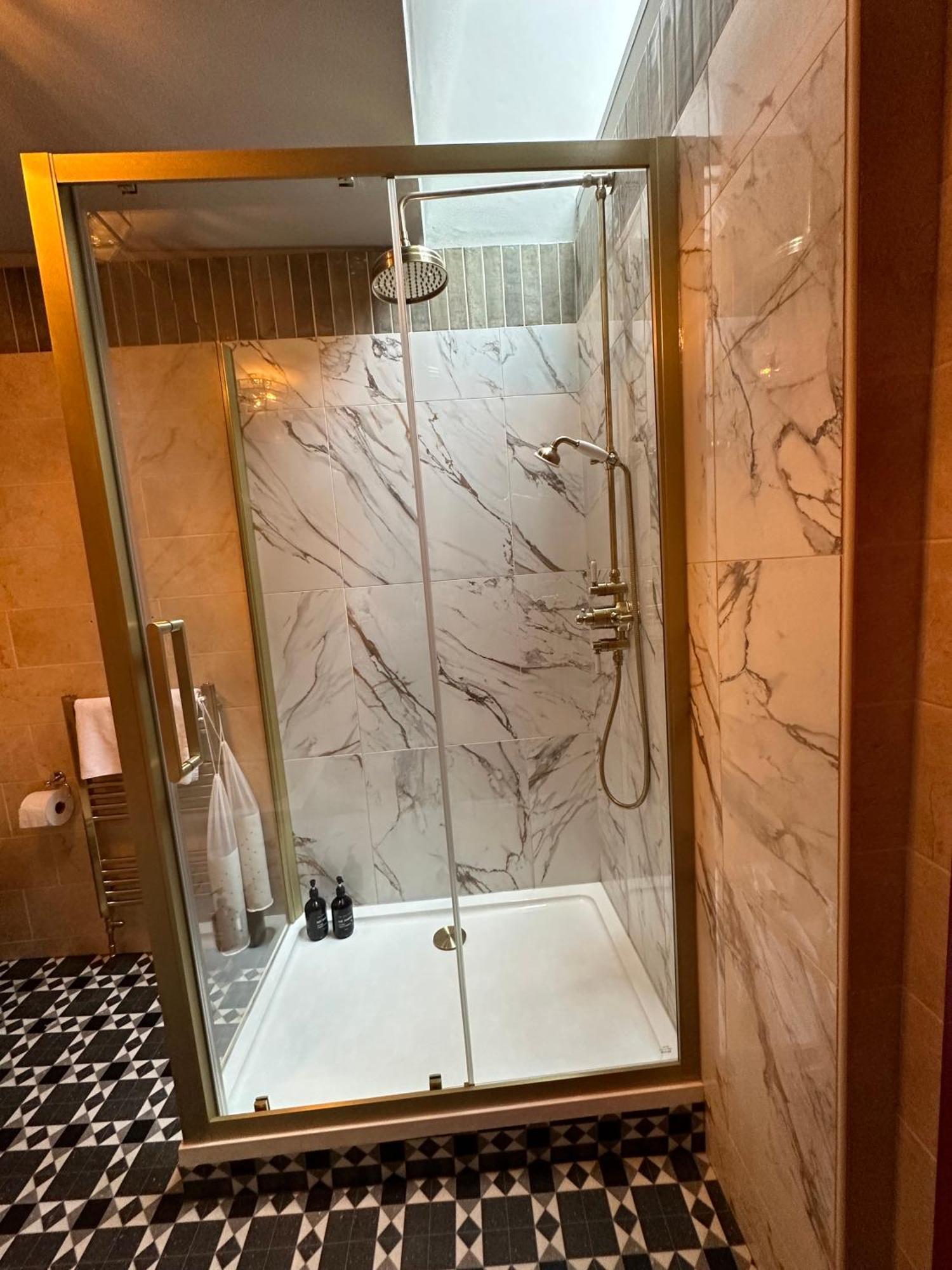 Golden Fleece York Hotel Екстериор снимка